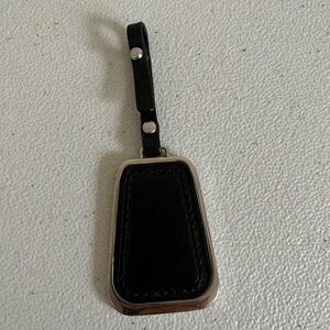 Tumi Luggage Tag Black Silver